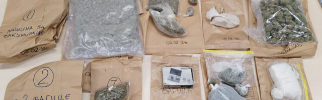 Uhapšena trojka sa 1,8 kilograma marihuanom, kokainom i heroinom