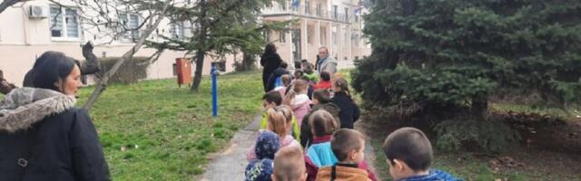 Iznenađenje za zemunske mališane: Posetili srce opštine, policije i Kriminalistički univerzitet