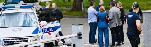 OVDE JE UPUCAN VLASNIK LOKALA NA NOVOM BEOGRADU! Pojavile se prve slike s lica mesta, POLICIJA OPKOLILA SVE (FOTO)
