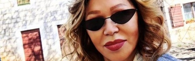 SLAVI SE I DUVAJU SE SVEĆICE! Pevčica Neda Ukraden proslavila je 71. rođendan, a svi se dive njenom fizičkom izgledu u osmoj deceniji života!