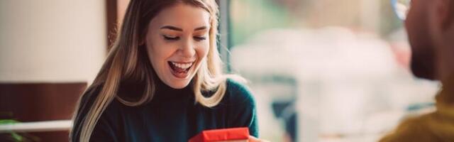 Šta pokloniti Škorpiji?