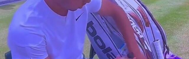 OVO JE MNOGIMA PROMAKLO! Šta to uzima "Karlitos"? Čarobni NAPITAK pomogao Alkarazu da pobedi Novaka! (VIDEO)