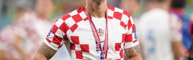 "MAMA JE BILA ČISTAČICA, TATA NALAZIO NOVAC ISPOD SEDIŠTA!" Potresna ispovest proslavljenog fudbalera: Patili smo, hteo sam da nas izvučem iz nemaštine...