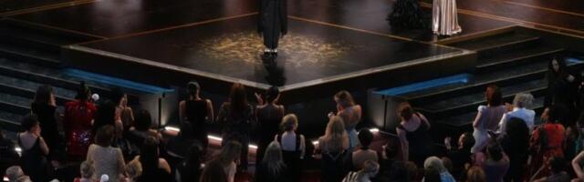 NAJMOĆNIJA SCENA NA DODELI OSKARA 2026! Sve žene ustale da podrže ovu damu!