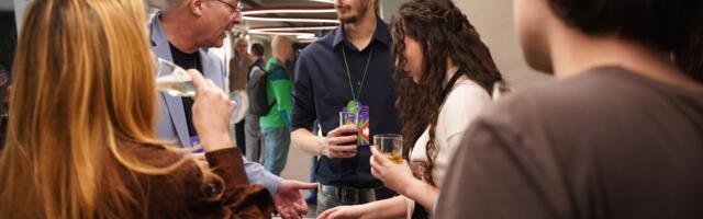 Multimedijalna izložba umetnika iz Irske otvorena u Komtrejdu, kompanija u ovoj zemlji ima velike planove