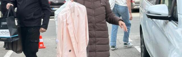 LEPA LUKIĆ NA SNIMANJE STIGLA BEZ ŠMINKE PA OTKRILA TAJNU SVOG IZGLEDA U DEVETOJ DECENIJI: Jedno je presudno