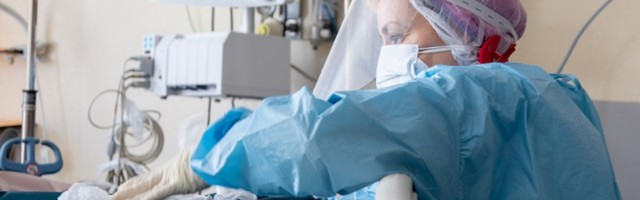 U SAD od korone umrlo više od 350.000 ljudi