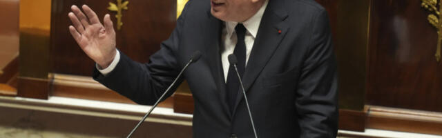 PADA VLADA? Premijer rešio da SVE stavi na kocku, levica i desnica tvrde da je GOTOV