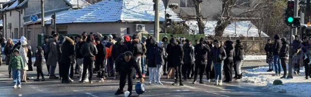 Posle 90 dana borbe, Nišlije iz Crvene zvezde dobili struju, ali konačno rešenje se i dalje čeka