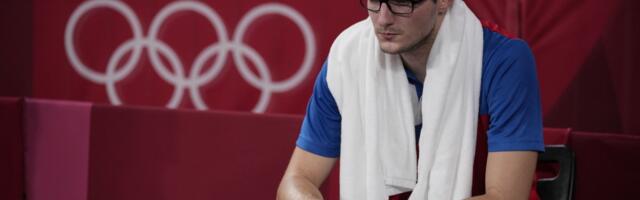 Srbija ide na Svetsko prvenstvo, nacija sanja čudo momaka protiv Hrvata, heroine napadaju bivšu zemlju SFRJ!