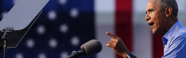 Prvog dana prodato skoro 900.000 primeraka memoara Baraka Obame