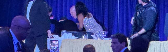 "Večeras će biti pucnjave. Biće sjajno"! Šok izjava portparolke Bele kuće, MINUTIMA PRED napad na Trampa