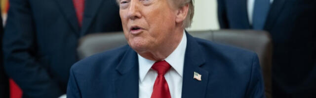 Први разговор Трампа и Бернама о нафти, трговини и Ормуском мореузу