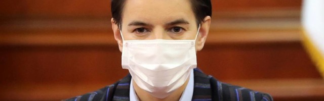 Ana Brnabić je tako uparila čarape i cipele da ljudi ne znaju šta prvo da komentarišu