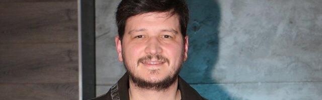 VUKSA LEKSINGTON OTVORIO PICERUJU! Pokrenuo biznis iz strasti: Red pice, red muzike! (FOTO)