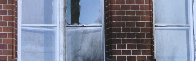 BAČEN MOLOTOVLJEV KOKTEL NA INSTITUT ZA ZARAZNE BOLESTI! Skandal u Nemačkoj!