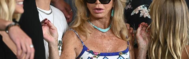 Napunila 80 godina, pa nas počastila fotografijama: Glumica iz Holivuda otkrila tajnu besprekornog izgleda