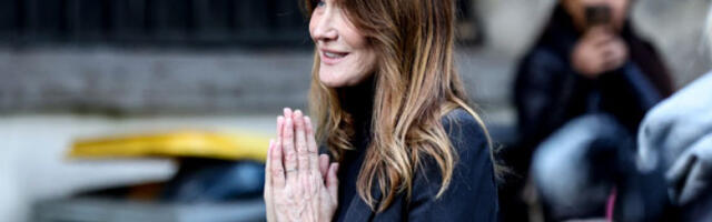 Карла Бруни охрабрује жене на редовне прегледе након личне борбе са раком