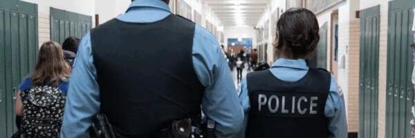 "MORA SE PROCENITI PSIHIČKI STATUS DETETA"! Učenik OŠ "Rade Končar" u Zemunu objavio je uznemirujuću poruku spominjući smrt