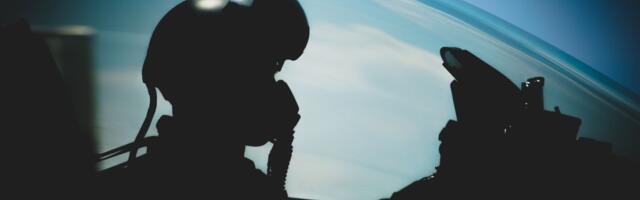 Bivši major USAF uhapšen zbog sumnje da je obučavao kineske vojne pilote