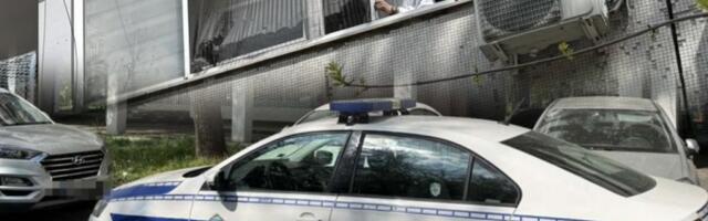 MARIJA BULAT NAKON PORODIČNE DRAME U STANU ZAVRŠILA NA PROZORU, EVO U KAKVOM JE SADA STANJU! Stravične scene drmaju komšiluk pevača! (VIDEO, GALERIJA)