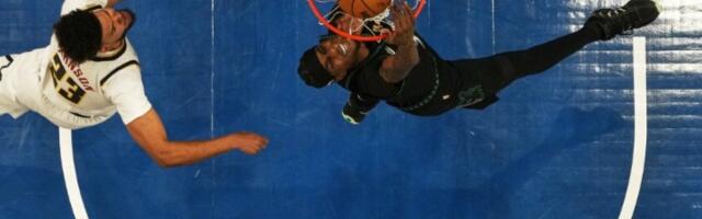 Prozivao igrače Denvera da ne igraju odbranu, pa zakucao za pobedu i stezao mišiće ispred Jokića (VIDEO)