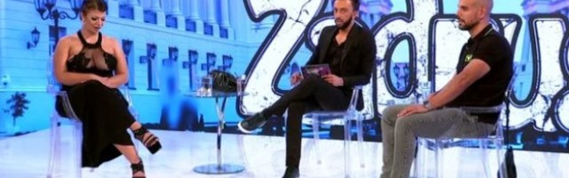 ŠOK U EMISIJI! VODITELJ OTKRIO Miljaninu TAJNU! Pokušala se da se OPRAVDA, a onda rekla šta je istina o sukobu sa Mišelovom majkom /VIDEO/