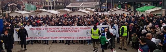 Zeničani održali skup podrške za domovinu BiH