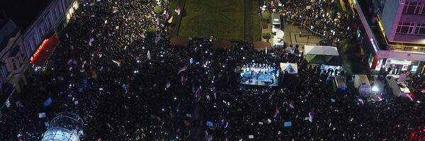 Mladost Srbije pokazala je danas u Nišu kakvu državu želi i Ediktom je ušla u istoriju (video-galerija)