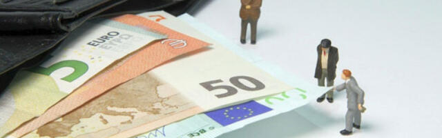 Око четвртине готовинских кредита подигли пензионери