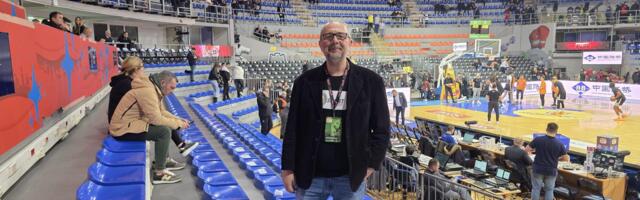 „Morao sam da se probijam do vođa navijača kroz grotlo hale“ – Kako izgleda Kup iz ugla čoveka koji drži sve konce u Čairu?