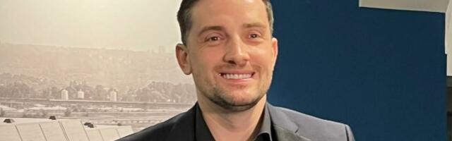 Ovu pesmu Mirze Selimovića prvo je pevao Đorđe Balašević: "Imao sam privatni koncert sa Đoletom"
