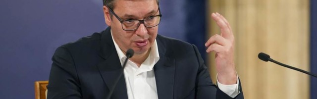 Vučić zakazao hitan sastanak, tema - odnosi u regionu, posebno sa Crnom Gorom