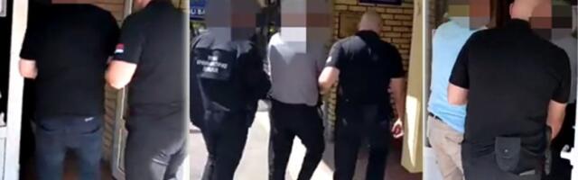 Uhapšeni vozači autobusa iz Novog Pazara! Švercovali tekstilnu robu u posebnim bunkerima