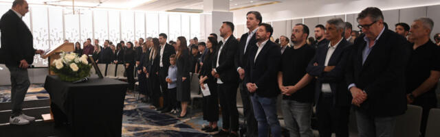 BODIROGA, KECMAN, VUČEVIĆ... Košarkaški velikani na komemoraciji legendarnog Edina Avdića (Foto)