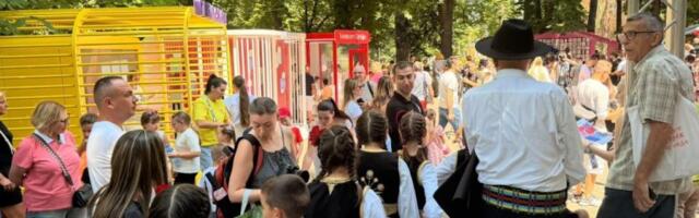 Ekspo karavan stigao u Vrnjačku Banju: Paviljon igre okupio posetioce u srcu najpoznatije srpske banje