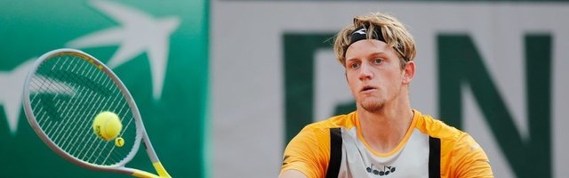 Davidovič Fokina ne može Novaku na megdan bez taličnih čarapa