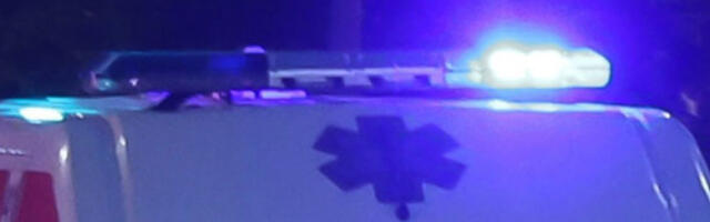 Хитна помоћ: Две особе лакше повређене у удесу у Земуну