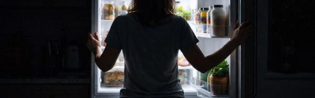 U koje vreme treba da prestanete da jedete pre spavanja? Evo šta kaže nauka