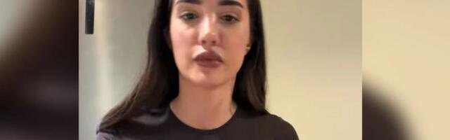 Svi se pitaju da li je ugradila silikone: Anđela se snimala dok jede a njeno poprsje izazvalo haos na mrežama