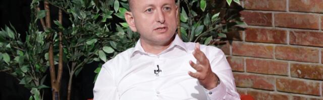 Knežević zagrmeo: Vreme je da Crna Gora povuče priznanje lažne države i spere sramotu sa sebe