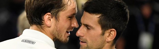 Medvedev se poklonio kralju: Novak je bio Bog za mene, a prvi je prišao da popričamo i pokazao da je divna osoba