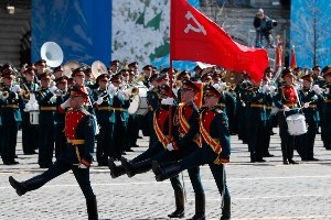 Војна парада у Москви у част победе над фашизмом, дефилује 12.500 војника
