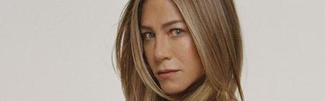 Dženifer Aniston sa sedom kosom je #naturalinspo dana