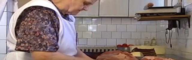 (VIDEO) BAKA BUDA IMA 120 GODINA RADNOG STAŽA, A NA ODMOR JE OTIŠLA SAMO 4 PUTA! Danas ima 85 godina i SVAKOG DANA priprema hranu za 100 LJUDI!