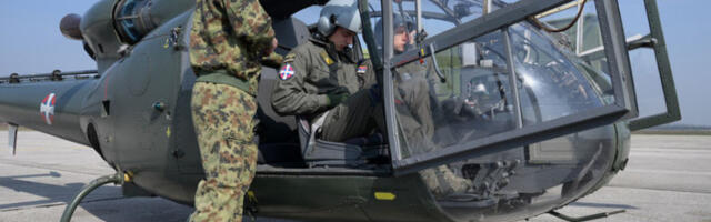 Будући официри у ваздуху: инструктори Војске Србије откривају тајне летачке припреме