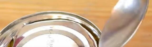 OTVORILI KONZERVE STARE 40 GODINA, A UMESTO POKVARENE RIBE UNUTRA BILO OVO! Pali u šok zbog prizora