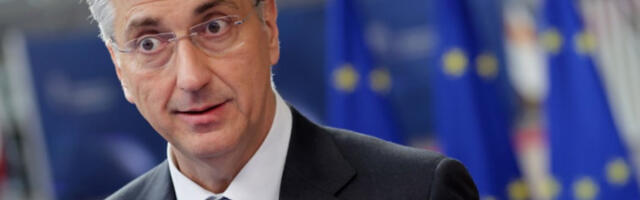 Вештачки министар ХДЗ-а за 24 сата почео да краде и тражи мито