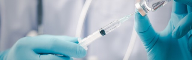 Vakcinu primilo 75 medicinara u DZ u Kruševcu