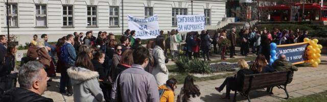 Protest naučnika: Traže bolje plate i stalan posao